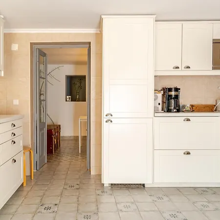 Graca Private Garden Apt, Close To Tram 28, Views & Sao Jorge Castle Appartement