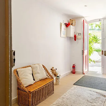 Appartement Graca Private Garden Apt, Close To Tram 28, Views & Sao Jorge Castle