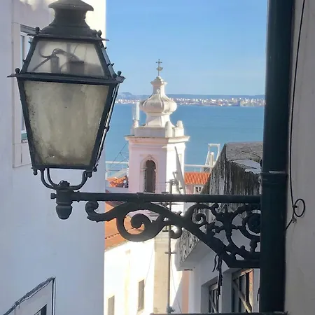 Graca Private Garden Apt, Close To Tram 28, Views & Sao Jorge Castle Lissabon
