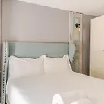 Lisbon Garden Stays, Apt Close To Tram 28, Views & Sao Jorge Castle Lisboa