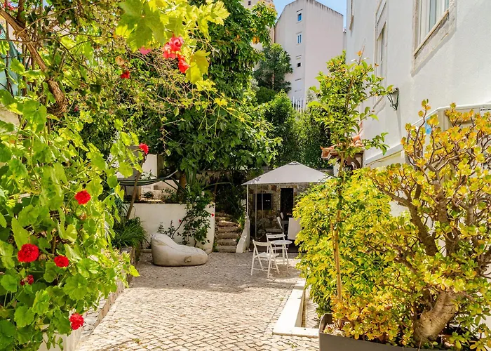 Lisbon Garden Stays, Apt close to Tram 28, Views&São Jorge Castle Apartamento