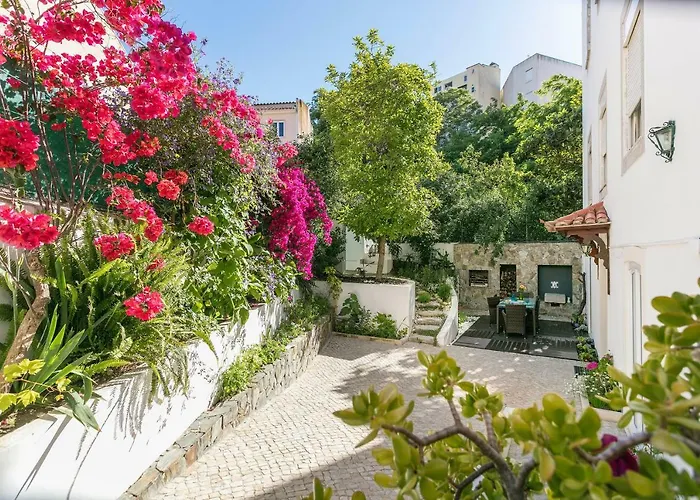 Lägenhet Graca Private Garden Apt, Close To Tram 28, Views & Sao Jorge Castle Lisboa