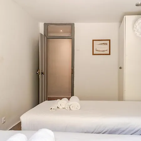 Graca Private Garden Apt, Close To Tram 28, Views & Sao Jorge Castle * Lisboa