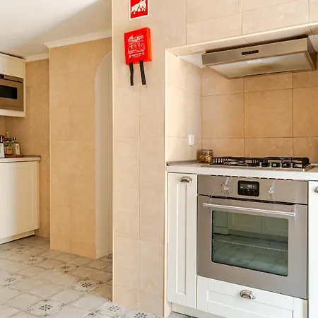 Graca Private Garden Apt, Close To Tram 28, Views & Sao Jorge Castle * Lisboa