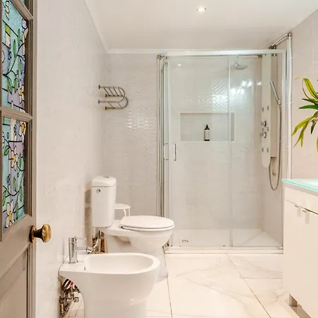 Apartamento Graca Private Garden Apt, Close To Tram 28, Views & Sao Jorge Castle *