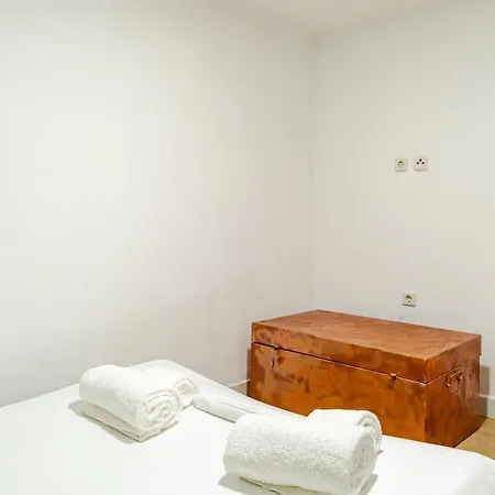 Apartment Fragrant Garden Lisbon