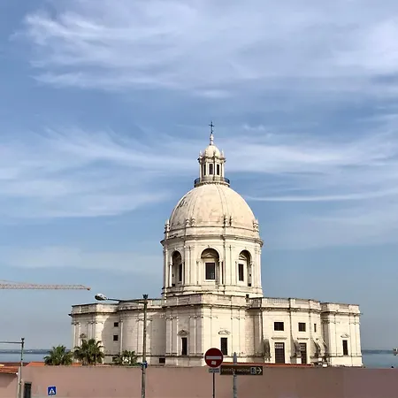 Graca Private Garden Apt, Close To Tram 28, Views & Sao Jorge Castle * 리스본