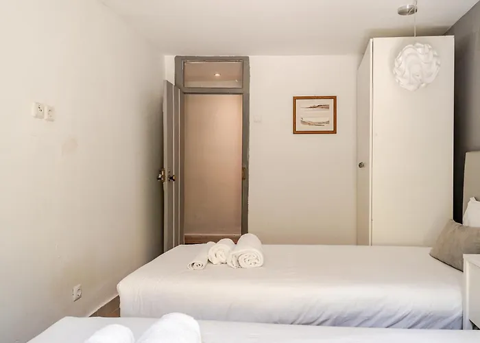 Lisbon Garden Stays, Apt Close To Tram 28, Views & Sao Jorge Castle * Lisboa